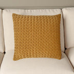 Filled Cushion Amory in Gold