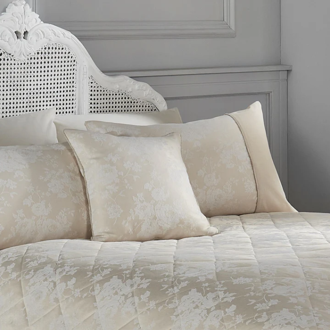 Filled Cushion Imelda Woven in Ivory