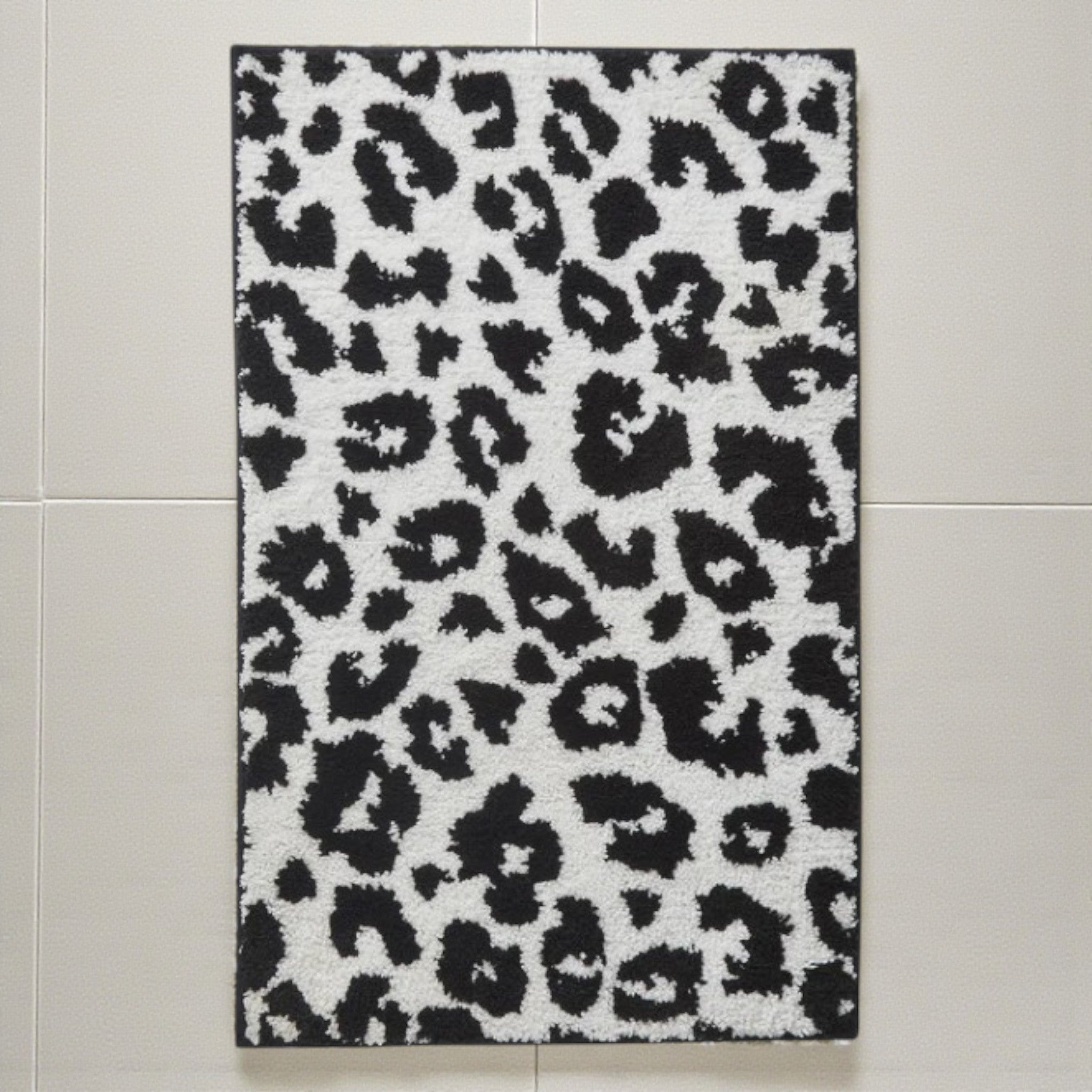 Bath Mat Animal Print in Black