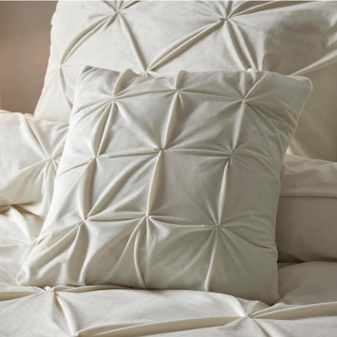 Filled Cushion Mira in Ivory