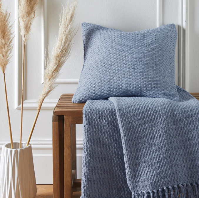 Cushion Hayden in Blue