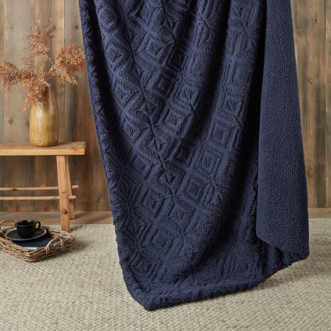 Throw Romo Snug in Navy