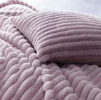 Throw Morritz in Mauve