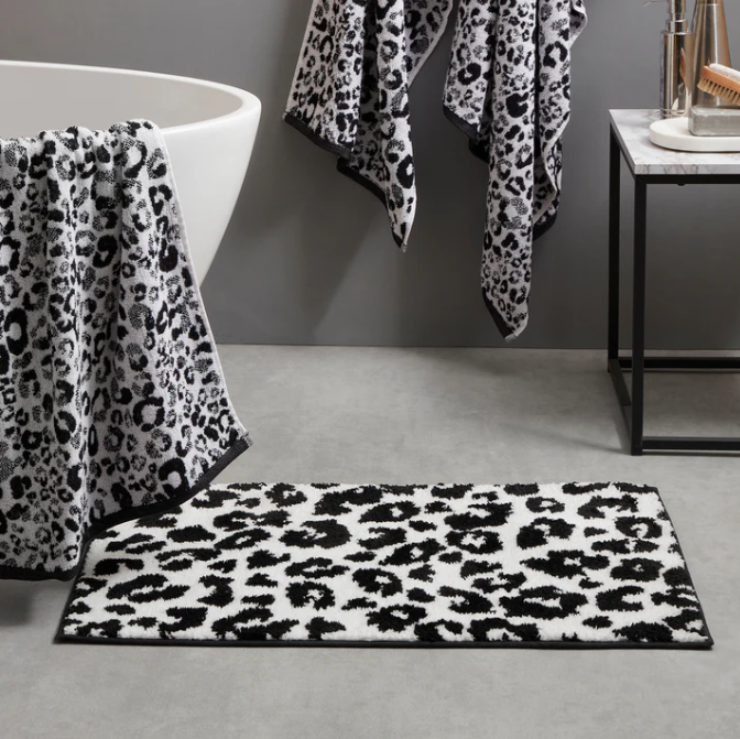 Bath Mat Animal Print in Black