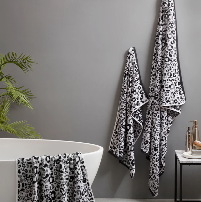 Towels Animal Print Bathroom in Black