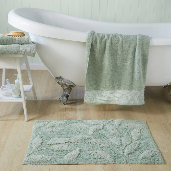 Lacie Towels in Steel/Sage