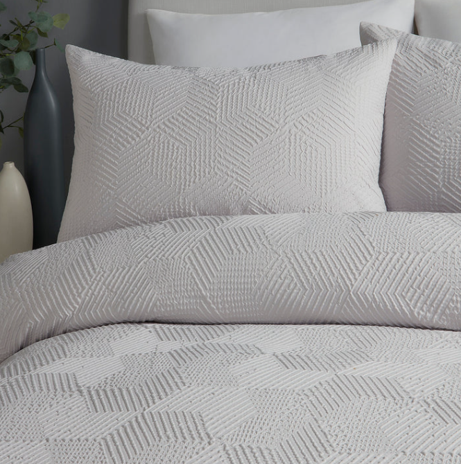 Duvet Cover Set Embossed Geo Print in Grey