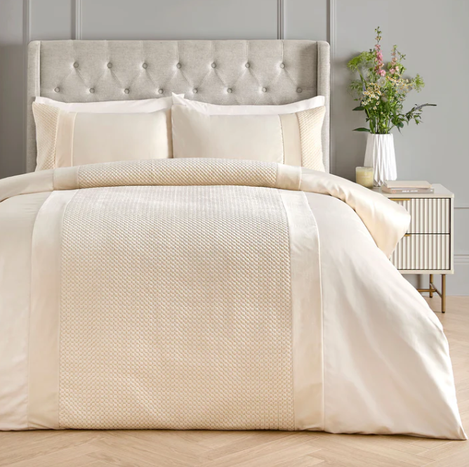 Duvet Cover Set Velvet & Satin in Natural