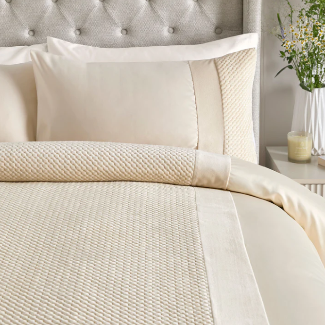 Duvet Cover Set Velvet & Satin in Natural