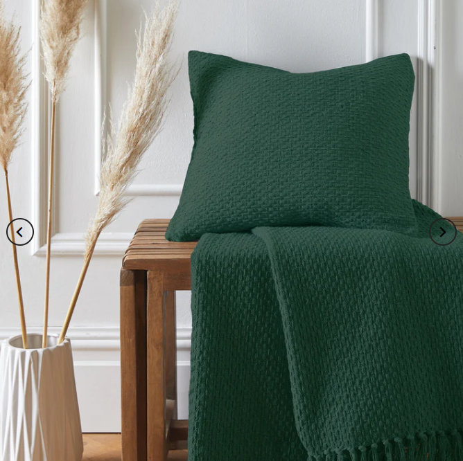 Filled Cushion Hayden in Green