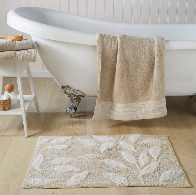 Lacie Towels in Natural