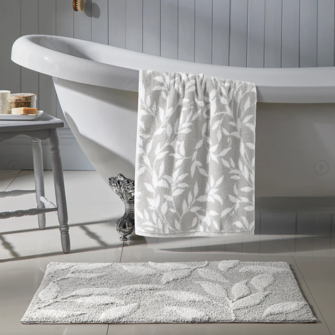 Bath Towels & Sheet Sandringham in Grey