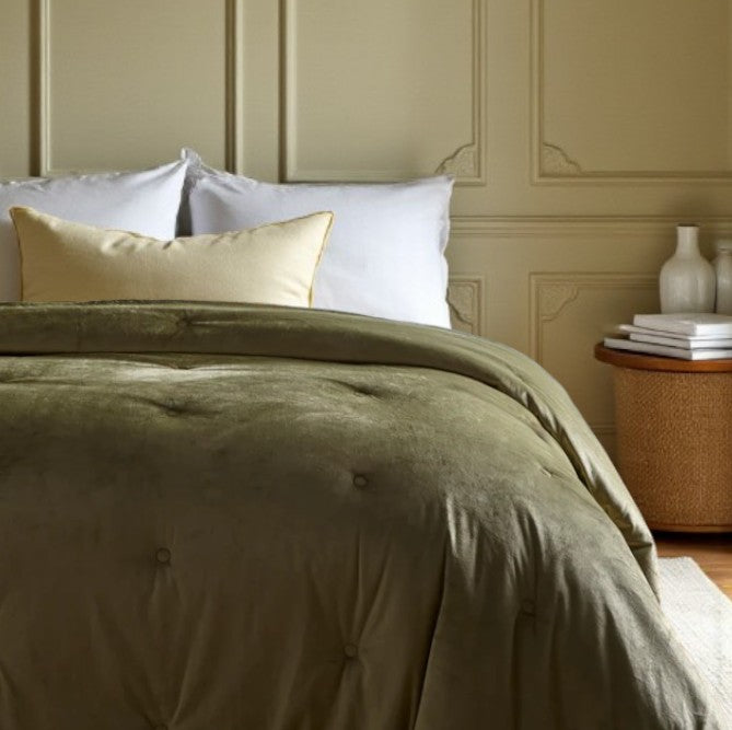 Bedspread Velvet in Olive