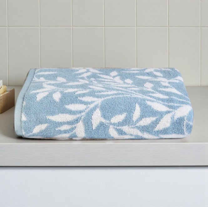 Bath Towels & Sheet Sandringham in Pale Blue