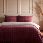 Checked Duvet Cover Set in Burgundy